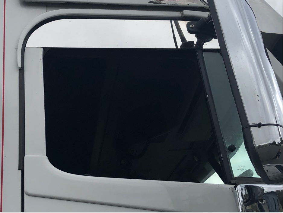 CS10326-Stainless Steel- Chop Top -5 Inch To- Suit Freightliner Century -Class -Columbia Argosy--Truckers-Toy-Store Stainless Steel Chop Top 5 Inch To Suit Freightliner Century Class Columbia Argosy - Image 2